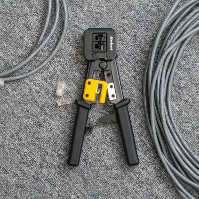 Kliešte krimpovacie RJ45/RJ12/RJ11 pre prechod. konektory Rebel