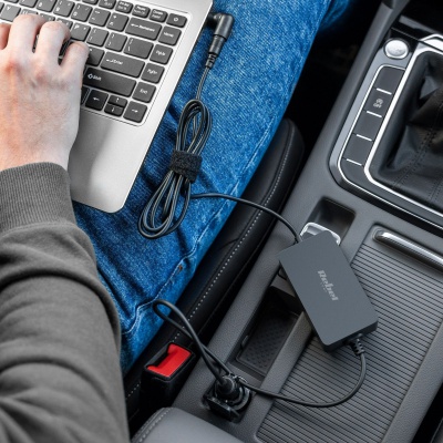 Napájací zdroj k notebooku univerzálny USB 65W, 15-24V Rebel Napájací zdroj k notebooku univerzálny USB 65W, 15-24V Rebel