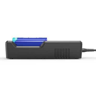 Nabíjačka akumulátorov 4 x Li-ion/Ni-MH LCD XTAR VC4