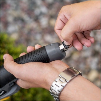 Akumulátorové nožnice na trávu a živý plot 4V REBEL TOOLS