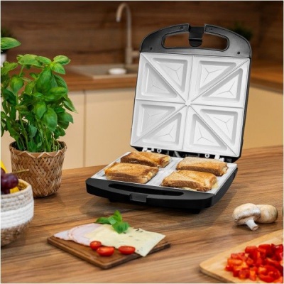 Sendvičovač s keramickými platňami TEESA - 4 sendviče Sendvičovač s keramickými platňami TEESA - 4 sendviče