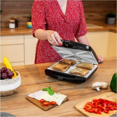 Sendvičovač s keramickými platňami TEESA - 4 sendviče Sendvičovač s keramickými platňami TEESA - 4 sendviče