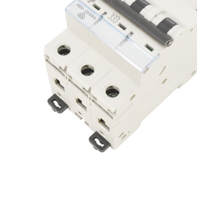 Istič 3P B50A 6kA Schelinger