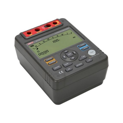 Tester izolačného odporu UT511