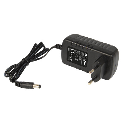 Napájací adaptér spínaný 9V/2A 2,1/5,5mm