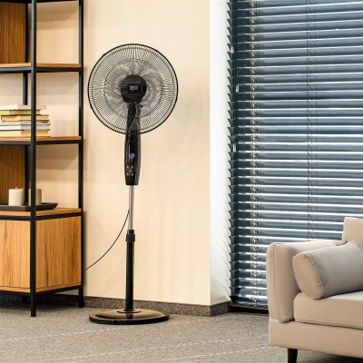 Stojanový ventilátor s diaľkovým ovládaním TEESA čierny