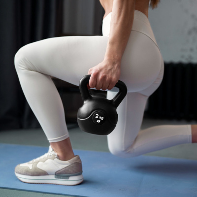 Kettlebell bitúmenový 24 kg REBEL ACTIVE